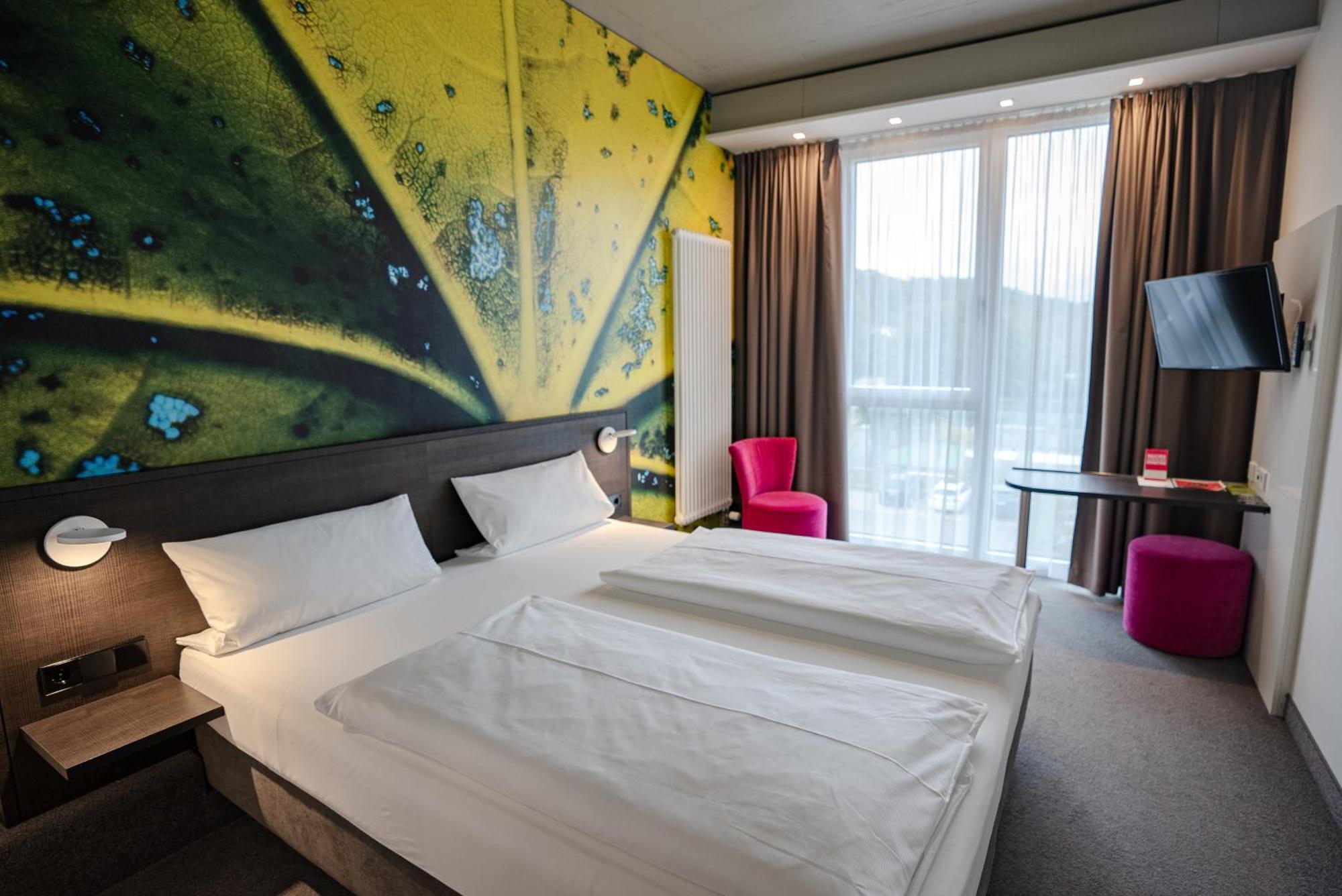 שווביש האל Qubixx Stadtmittehotel מראה חיצוני תמונה